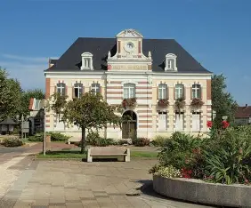 Taxi à proximité de la mairie de Chalette-sur-Loing