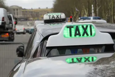 Taxis Chalette-sur-Loing – véhicules pour trajets locaux et longue distance